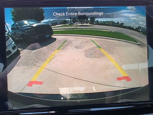 New 2025 Chrysler Pacifica Select image 37