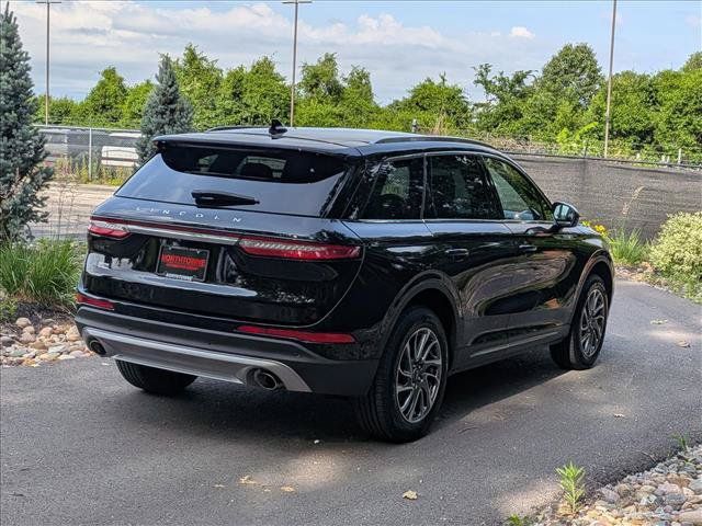 Certified 2022 Lincoln Corsair AWD w/ Equipment Group 101A image 5