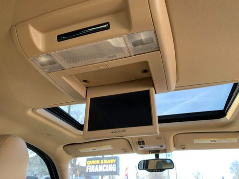 Used 2012 Chevrolet Avalanche LTZ image 37