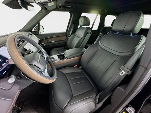 New 2026 Land Rover Range Rover SE image 11