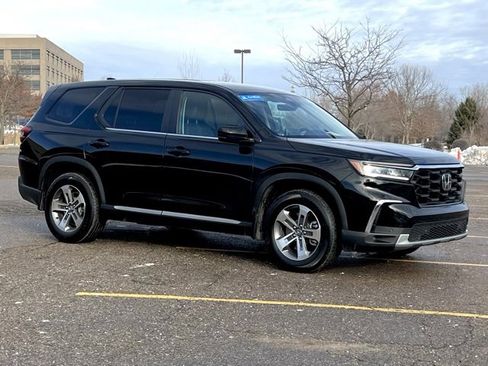 Certified 2025 Honda Pilot EX-L image 8