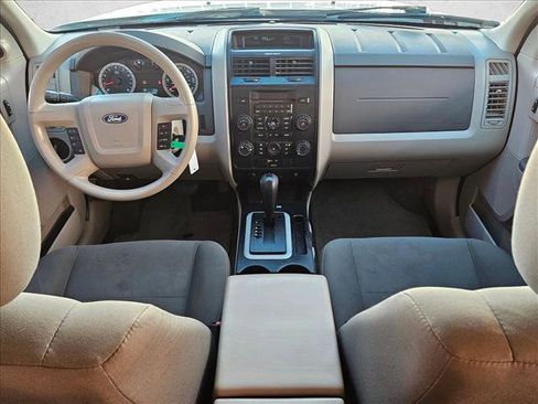 Used 2010 Ford Escape XLS image 17