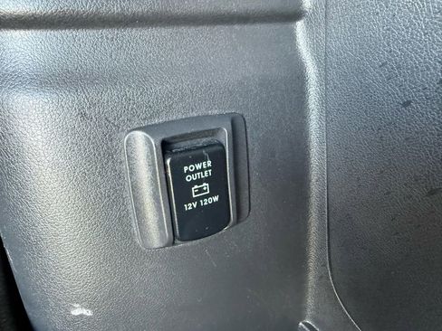 Used 2019 Mitsubishi Outlander GT image 26