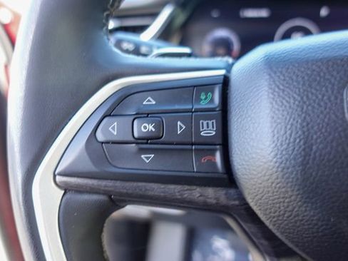 Used 2023 Jeep Grand Cherokee Limited image 13