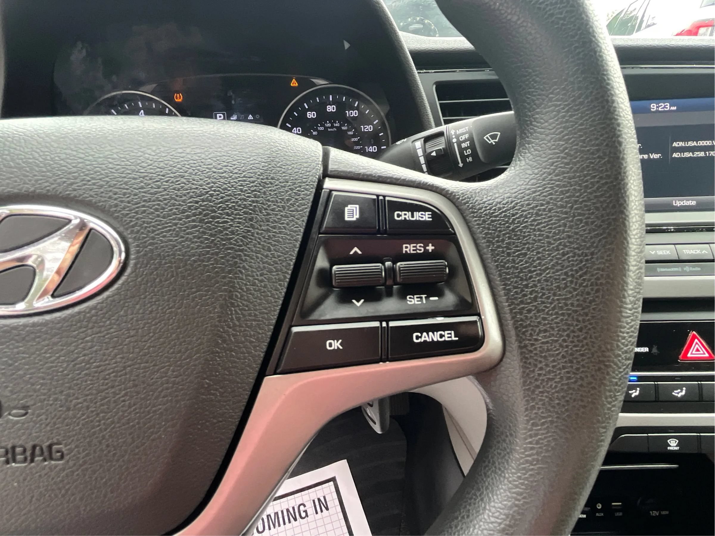 Used 2018 Hyundai Elantra SEL FWD image 29