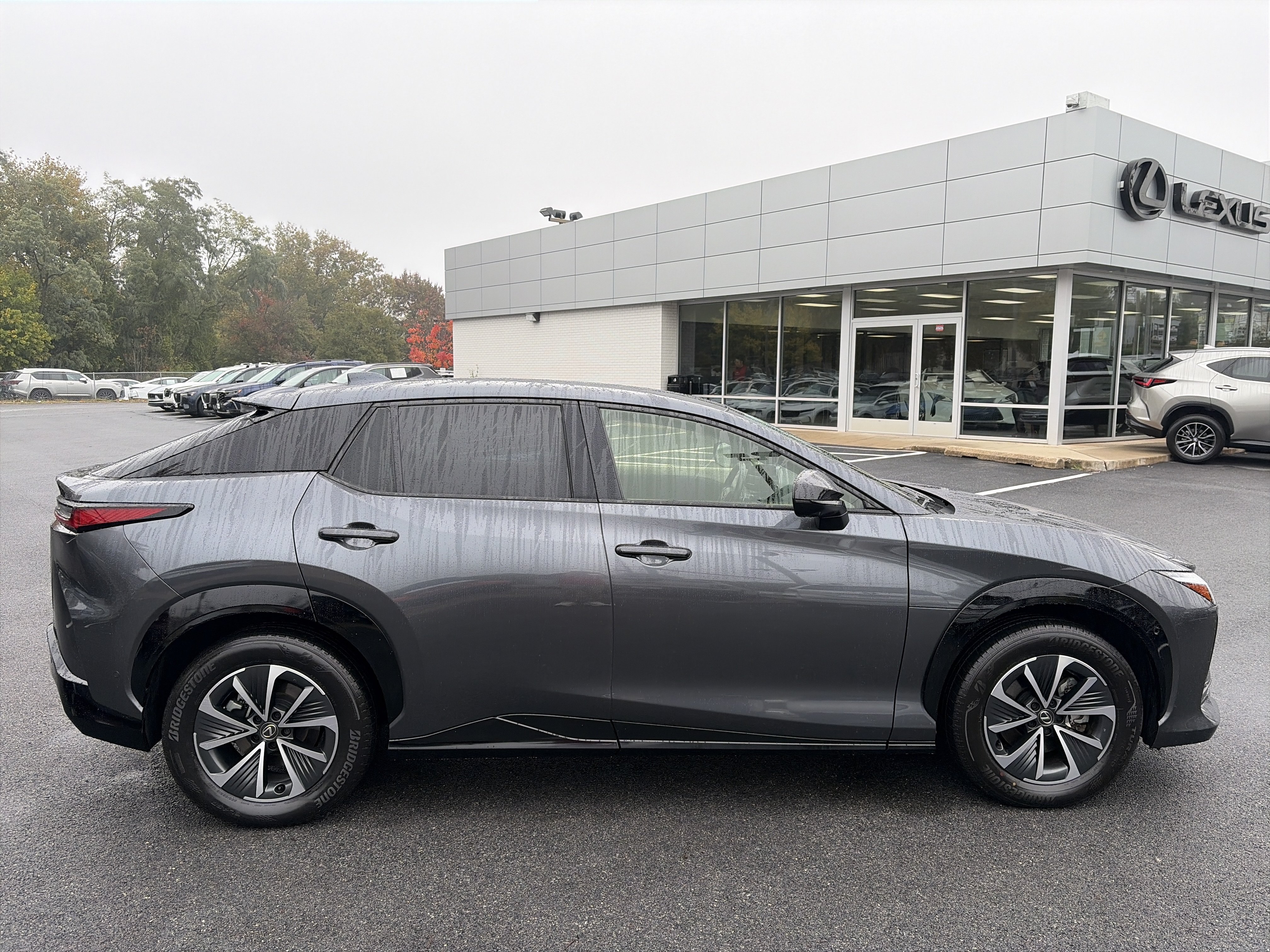 Used 2024 Lexus RZ 450e Premium w/ Technology Package AWD/4WD image 6