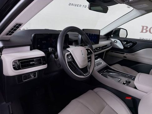 New 2026 Lincoln Aviator Reserve w/ Luxury Package RWD image 10