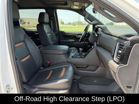 Used 2024 GMC Sierra 1500 AT4 w/ Technology Package AWD/4WD image 37