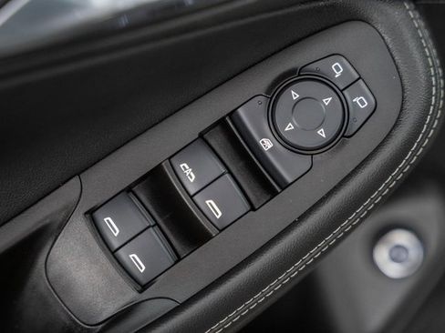 Used 2023 Buick Encore GX Essence w/ Experience Buick Package image 37