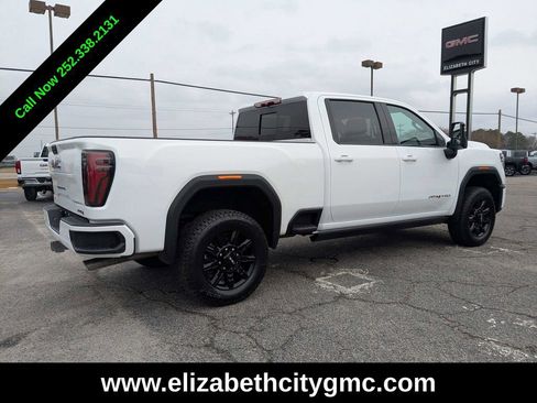 New 2026 GMC Sierra 2500 AT4 image 4