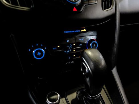 Used 2017 Ford Focus SE image 22