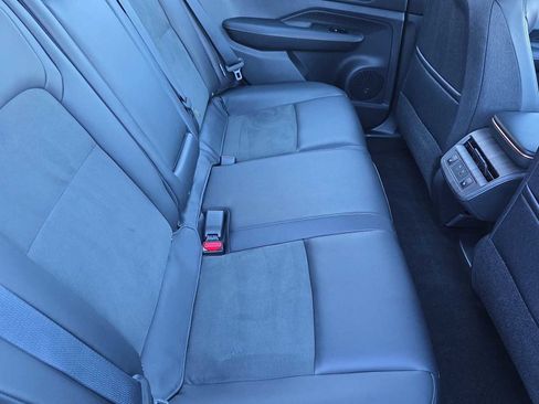 Used 2023 Nissan Ariya EMPOWER+ image 17