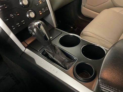 Used 2012 Ford Explorer XLT image 18