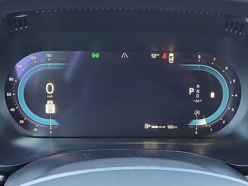 Used 2023 Volvo XC60 B5 Plus image 10