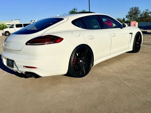 Used 2015 Porsche Panamera GTS AWD/4WD image 18