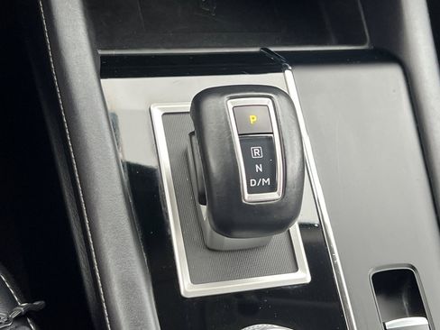 Used 2024 Mitsubishi Outlander SE image 23