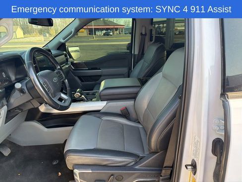 Used 2022 Ford F150 Lariat w/ Trailer Tow Package image 7