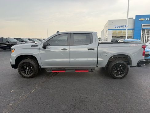 Used 2024 Chevrolet Silverado 1500 Custom Trail Boss w/ LPO, Dark Essentials Package image 2