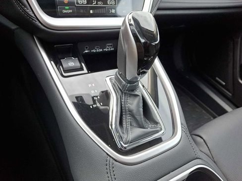 Certified 2025 Subaru Legacy Limited image 15