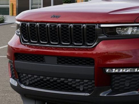 New 2025 Jeep Grand Cherokee L Limited w/ Luxury Tech Group II AWD/4WD image 11