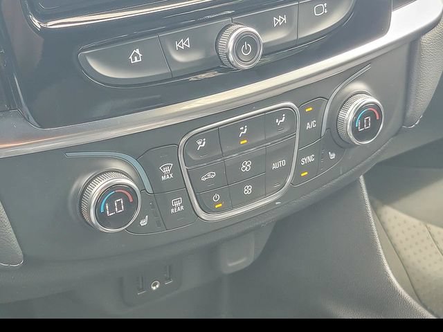 Certified 2023 Chevrolet Traverse LT FWD image 16