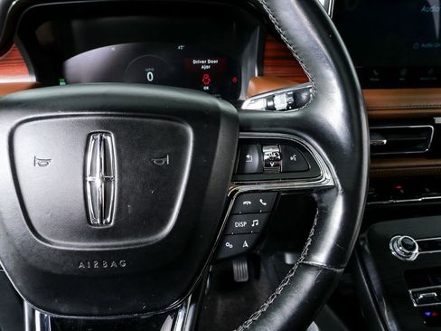 Used 2021 Lincoln Nautilus Reserve image 10