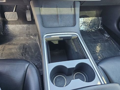 Used 2023 Tesla Model 3 Standard Range image 28