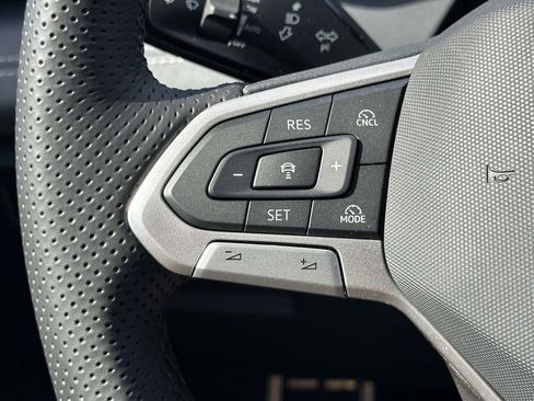 New 2026 Volkswagen Tiguan SE R-Line AWD/4WD image 17