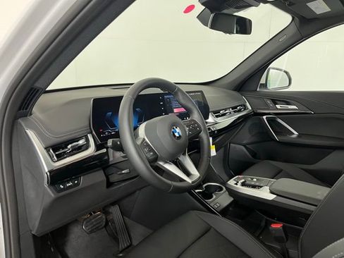 Used 2026 BMW X1 xDrive28i w/ Convenience Package AWD/4WD image 9