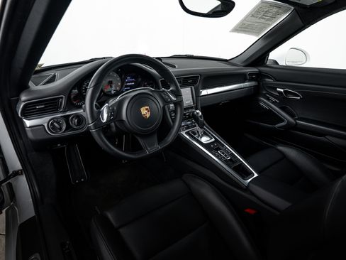 Used 2013 Porsche 911 Carrera 4S AWD/4WD image 4
