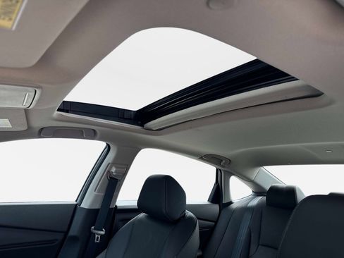 Used 2023 Honda Accord EX-L image 21