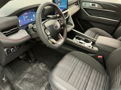 New 2026 Ford Explorer ST-Line w/ ST-Line Street Pack image 16