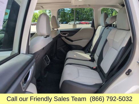 Used 2023 Subaru Forester Premium AWD/4WD image 24