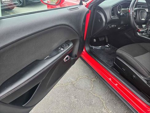 Used 2022 Dodge Challenger GT RWD image 17