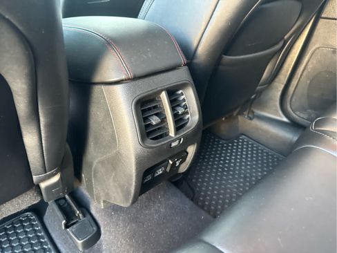 Used 2022 Jeep Cherokee Trailhawk w/ Technology Group B AWD/4WD image 36