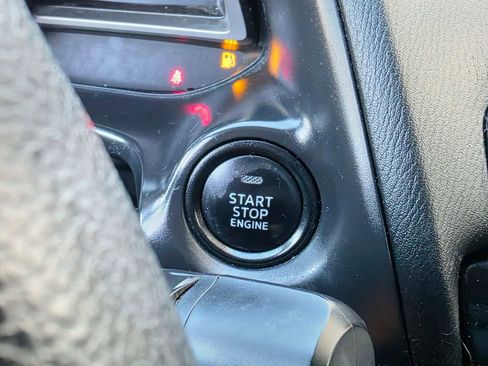 Used 2015 MAZDA MAZDA3 i Sport image 24