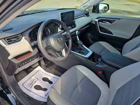 Used 2022 Toyota RAV4 Limited w/ Limited Grade Weather Package image 13