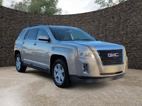 Used 2011 GMC Terrain SLE w/ Convenience Package image 2