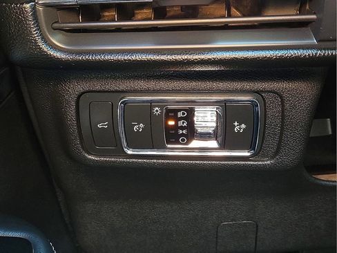 Used 2022 Lincoln Corsair FWD image 31