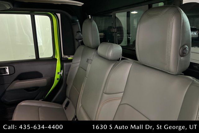 Used 2025 Jeep Gladiator Mojave AWD/4WD image 20