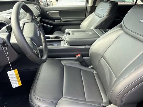New 2027 Ford Expedition Platinum w/ Driver's Package AWD/4WD image 22