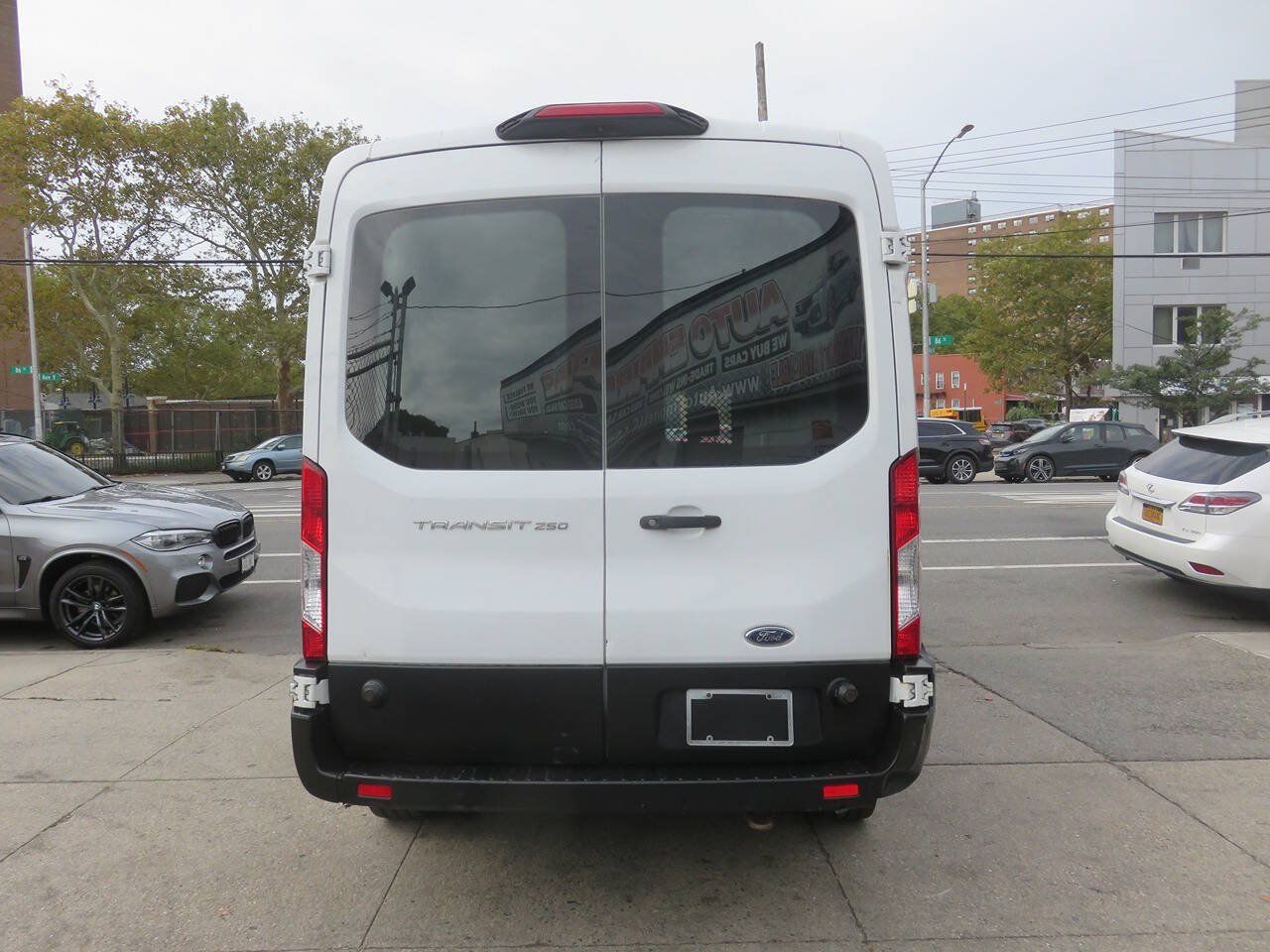 Used 2019 Ford Transit 250 148 Medium Roof w/ Interior Upgrade Package RWD image 9