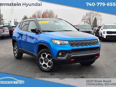 Used 2022 Jeep Compass Trailhawk image 1