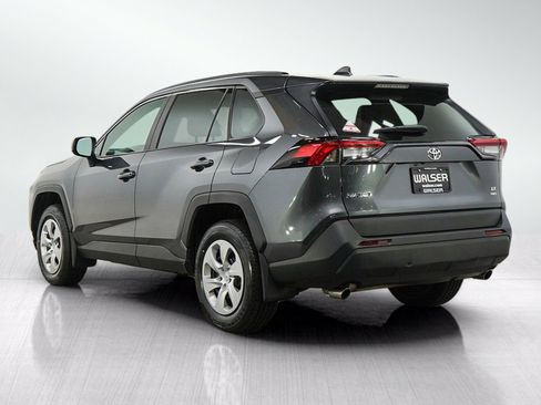 Used 2021 Toyota RAV4 LE AWD/4WD image 3