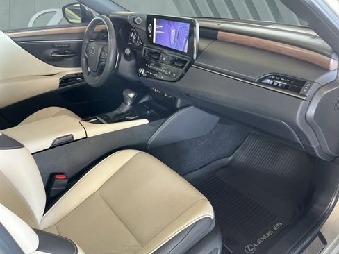 Certified 2023 Lexus ES 350 w/ Premium Package image 28