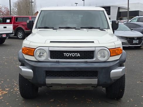 Used 2014 Toyota FJ Cruiser 4WD w/ Convenience Package image 8