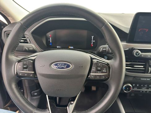 Used 2024 Ford Escape Active AWD/4WD image 9