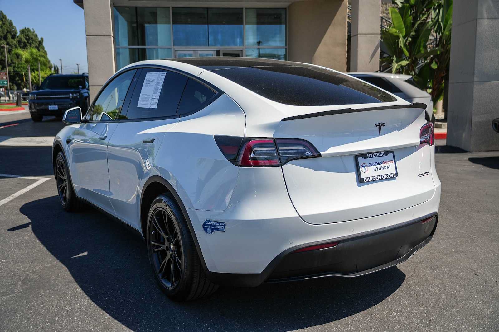 Used 2020 Tesla Model Y Performance AWD/4WD image 8