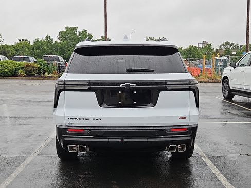 Used 2026 Chevrolet Traverse RS AWD/4WD image 5