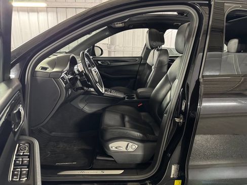 Used 2016 Porsche Macan S AWD/4WD image 37